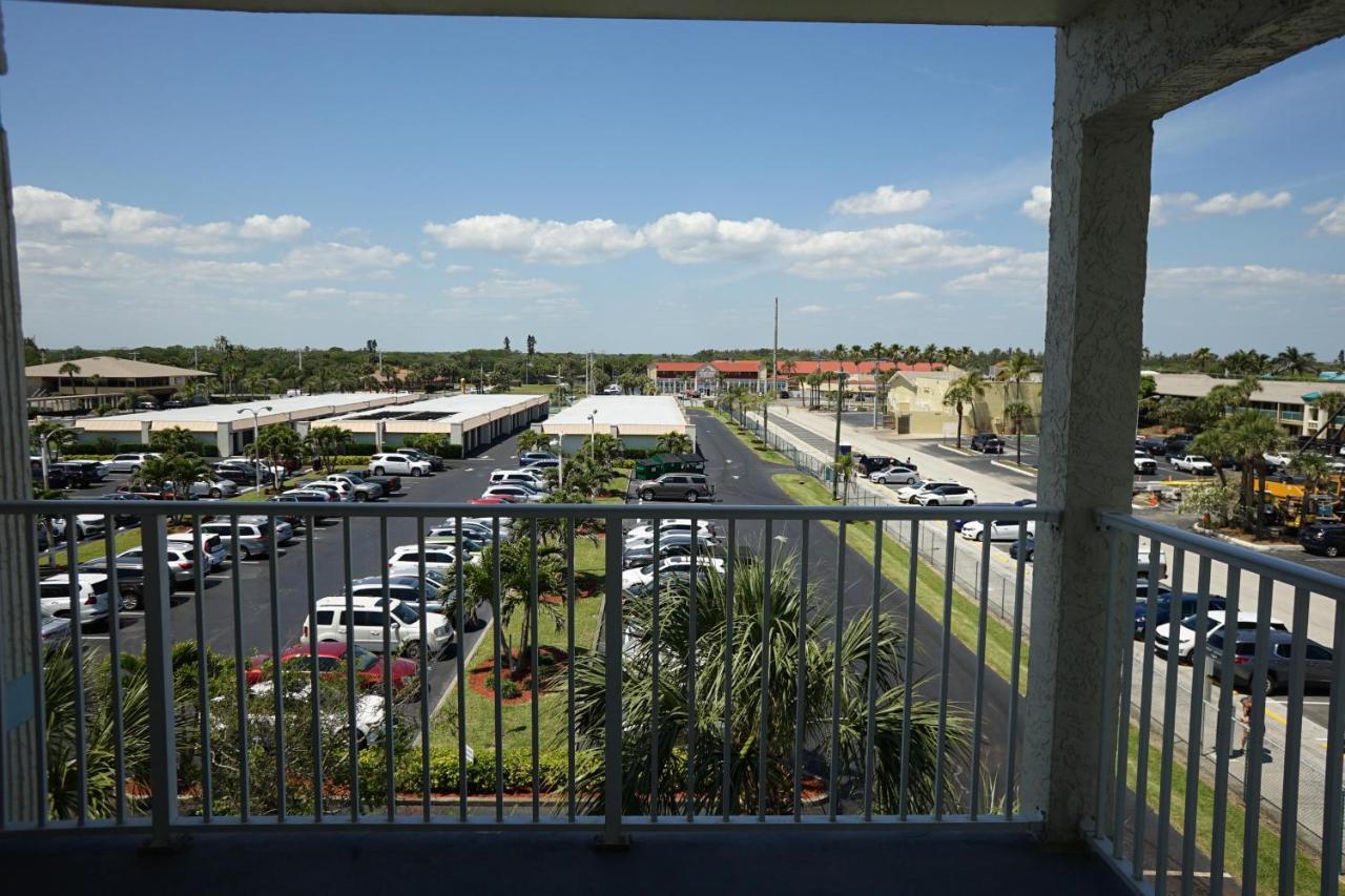 Sandcastles 400 Ocean & Rocket Launch Views, Massive Corner Unit Cocoa Beach Exterior photo